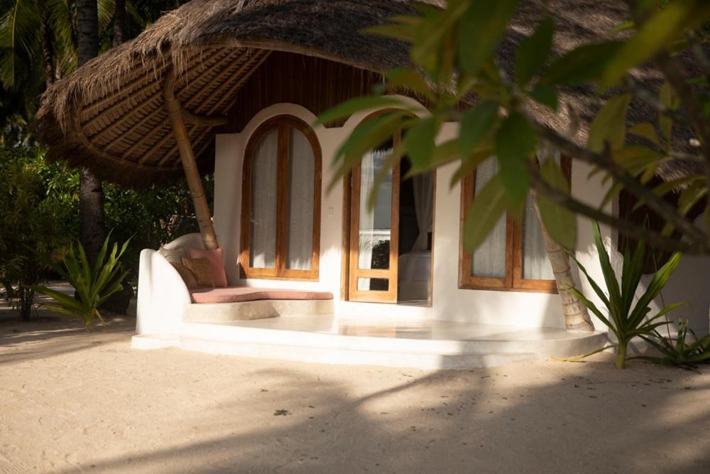 81 Palms Resort Nemberala Kamer foto