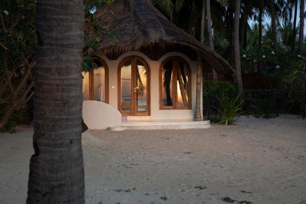 81 Palms Resort Nemberala Kamer foto