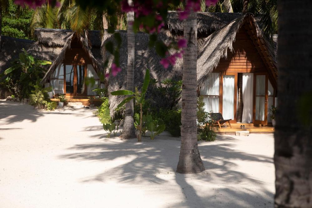 81 Palms Resort Nemberala Kamer foto